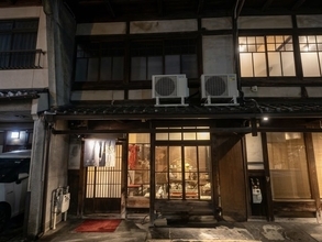 【京都】町家で味わう隠れ家中華　名物カニと卵白の淡雪煮＆麻婆春雨 必食「ひさご」