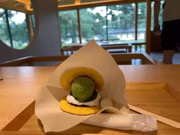 「【京都和菓子】京都御苑限定“福来どらやき”を緑豊かな老舗『笹屋伊織』のカフェで☆」の画像