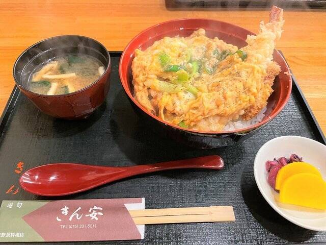 京都の個性的で美味しい『名物どんぶり』厳選10軒！だし巻き丼や中華丼、天丼まで【まとめ】