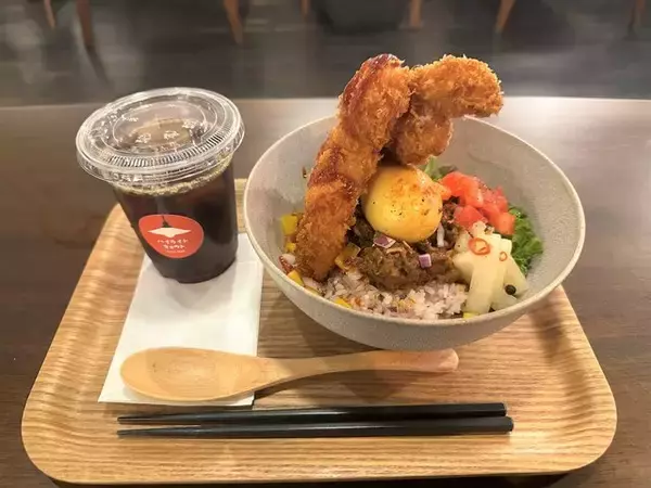 「京都の個性的で美味しい『名物どんぶり』厳選10軒！だし巻き丼や中華丼、天丼まで【まとめ】」の画像