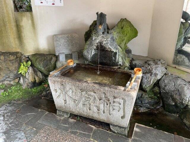 【京都神社仏閣巡り】迷える参拝客を導く『みかえり兎』のパワースポット「宇治神社」