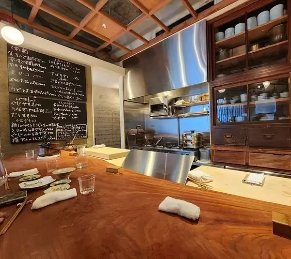 「京都割烹の名店『食堂おがわ』の味をふらっと寄って楽しめるかも？「オテル ドゥ オガワ」」の画像