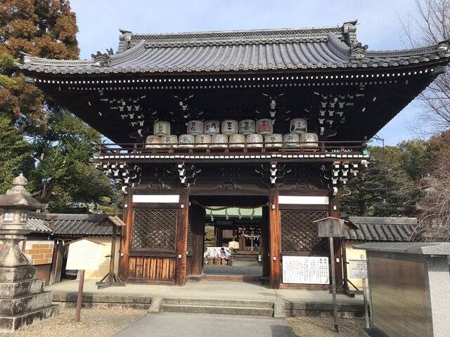 【京都ぶらり】にゃんこ好き必訪の通称『ネコ神社』☆日本三大酒神の一つ「梅宮大社」