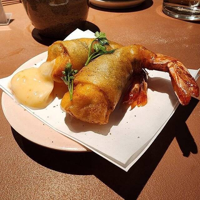 河原町丸太町にオープン！昼から食べて飲める憩いの酒場「サンバディ」