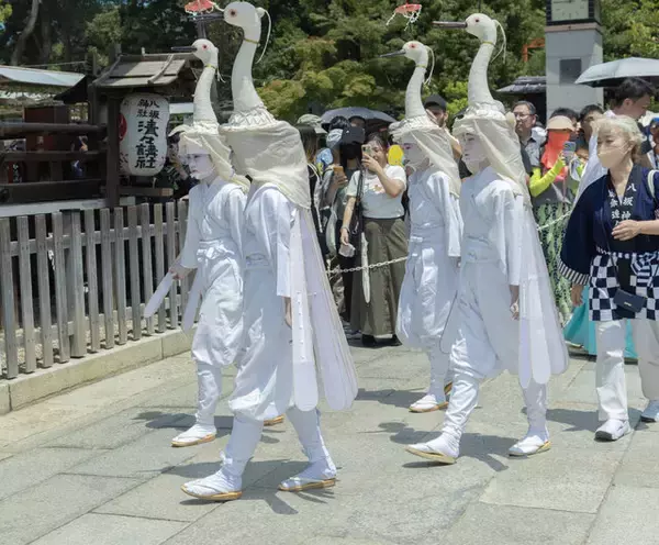 「【祇園祭2023】4年ぶりの華やかな舞妓さんの舞 「花笠巡行 舞踊奉納」」の画像