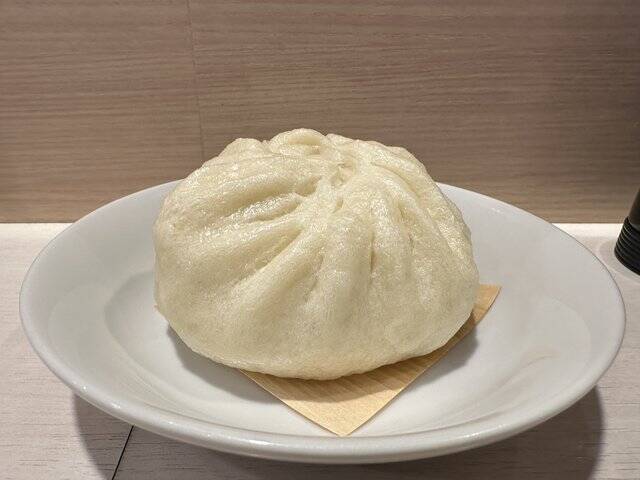 出来立て豚まんは格別の美味しさ！イートインで中華メニューも食べられます「551蓬莱 京都髙島屋店」