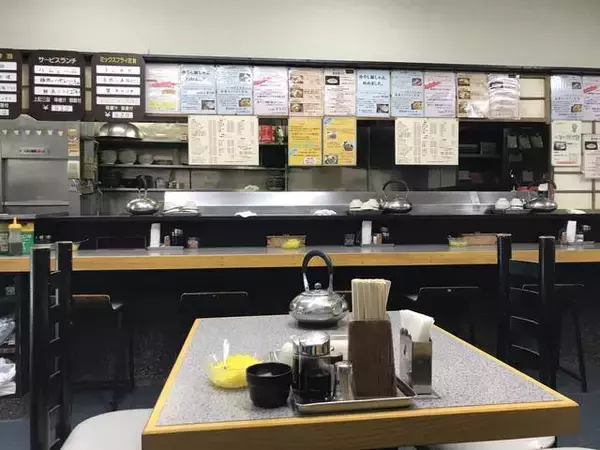 「ジャンボすぎるチキンカツ定食が激安！京大生ご用達ガツ盛り食堂「ハイライト食堂 百万遍店」」の画像