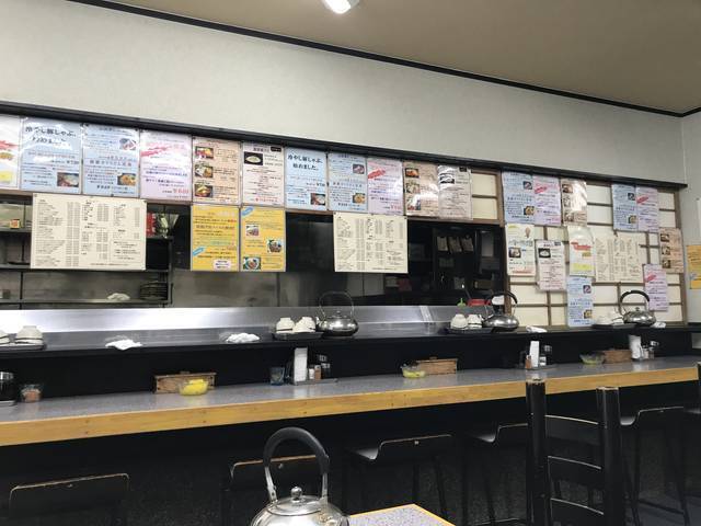 ジャンボすぎるチキンカツ定食が激安！京大生ご用達ガツ盛り食堂「ハイライト食堂 百万遍店」