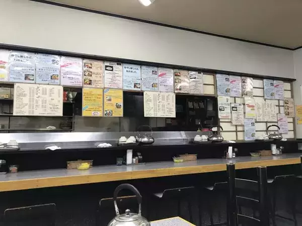 「ジャンボすぎるチキンカツ定食が激安！京大生ご用達ガツ盛り食堂「ハイライト食堂 百万遍店」」の画像