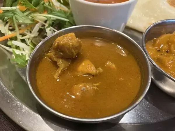 「【京都ランチ】味も空間も最高峰！スパイス香るクラシカル空間で味わう本格インド料理『ムガール』」の画像