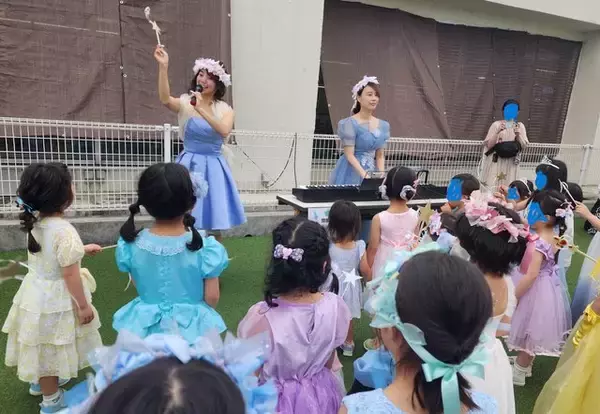 「【京都長岡京】みんな可愛い過ぎるプリンセス　魔法のお姉さんと一緒に変身！　イズミヤでパレード　」の画像