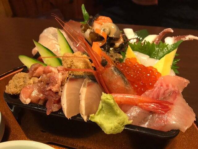 【京都ランチ】カキフライや海鮮丼激ウマ！若狭湾の幸をゆったり堪能「いけす料理卑弥呼」