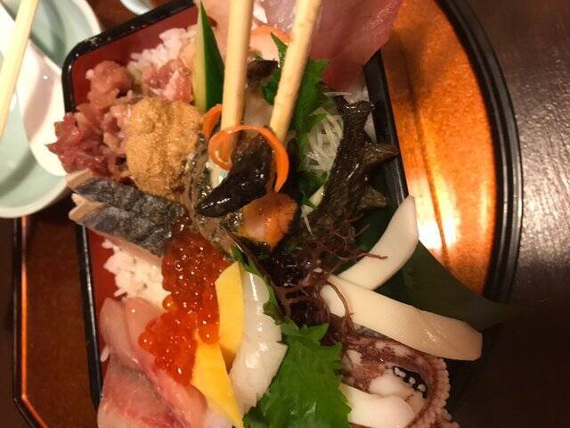 【京都ランチ】カキフライや海鮮丼激ウマ！若狭湾の幸をゆったり堪能「いけす料理卑弥呼」