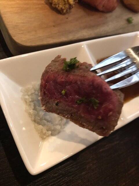 【京都ランチ】祇園祭で沸く四条烏丸で手軽に国産牛ステーキを「お肉ビストロブロック」