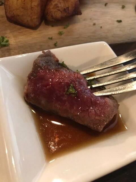 【京都ランチ】祇園祭で沸く四条烏丸で手軽に国産牛ステーキを「お肉ビストロブロック」