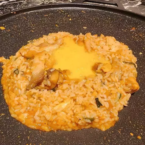 「京都駅から徒歩圏内　お手軽価格で使いやすい韓国料理店！「元祖 ちぢみの王様」」の画像