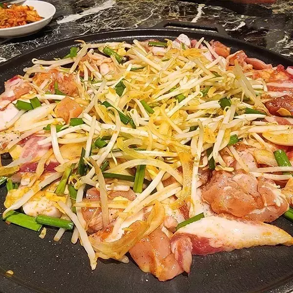 「京都駅から徒歩圏内　お手軽価格で使いやすい韓国料理店！「元祖 ちぢみの王様」」の画像