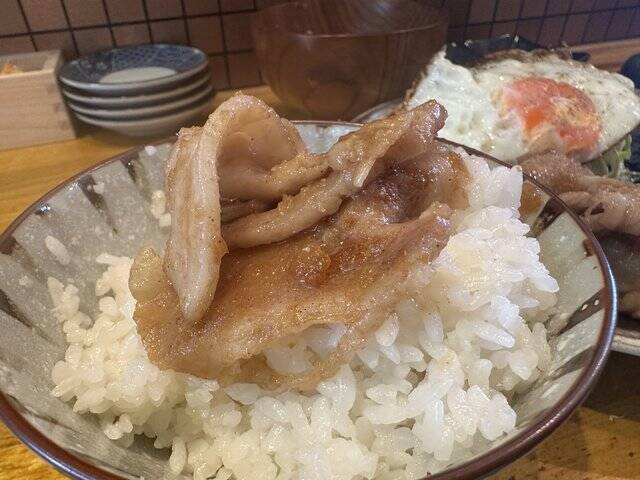 【京都ランチ】低温でじっくりと揚げるジューシーとんかつ「寿樹 伏見稲荷店」