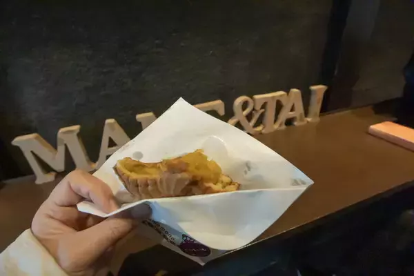 「【京都】賞味期限は１分♪ とろけるあんバターたい焼きの人気店が東山にも！「まめたい」」の画像