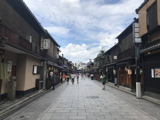 京都の親子丼はひと味違う！アツアツの石焼親子丼がたまらん！「侘家古暦堂（わびやこれきどう）」