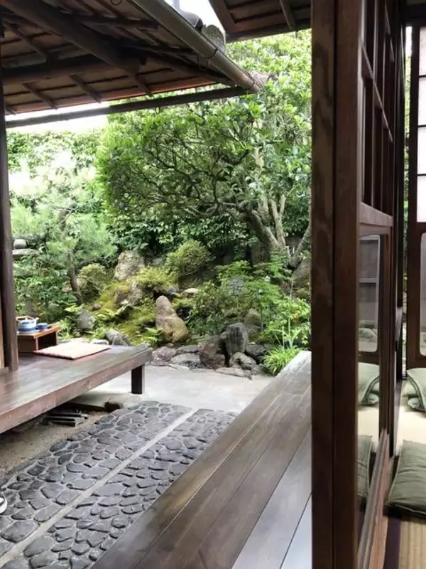 「いにしえより変わらぬ味を楽しむ、あぶり餅☆本家かざりや【今宮神社】」の画像