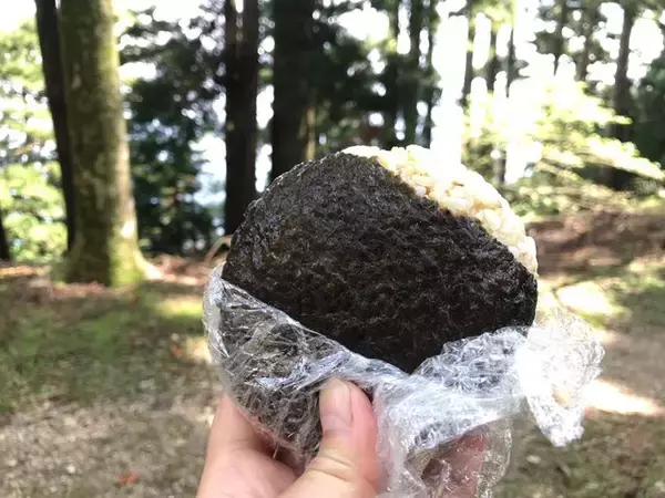 「【京都登山】『火廼要慎』のお札で有名な地元民御用達霊山！秋山風景存分に「愛宕神社」」の画像