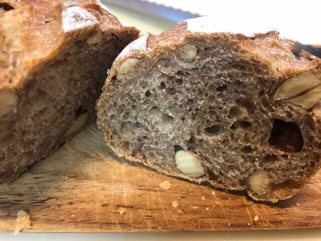 【京都パン】西陣の地元密着型人気ベーカリー☆暮らしに寄り添う「アカネBAKERY」