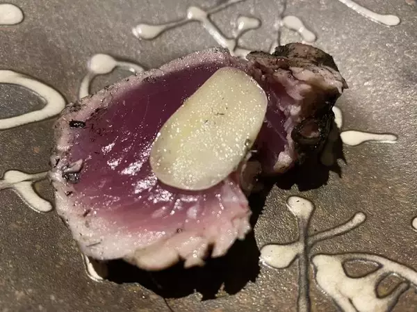 「【京都居酒屋】高知名物を堪能！藁焼き鰹の塩タタキは驚きのうまさ！『炉端焼 高知』」の画像