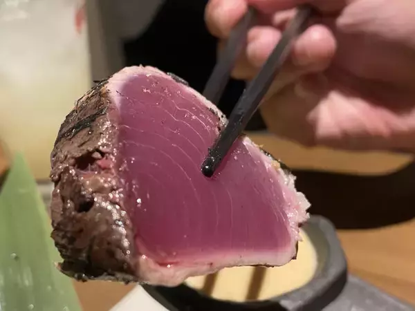 「【京都居酒屋】高知名物を堪能！藁焼き鰹の塩タタキは驚きのうまさ！『炉端焼 高知』」の画像