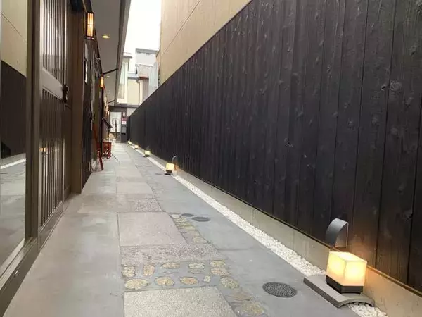 「※閉店　話題のアートなスムージーが京都に上陸！「JTRRD cafe KYOTO（ジェイティード カフェ）」」の画像