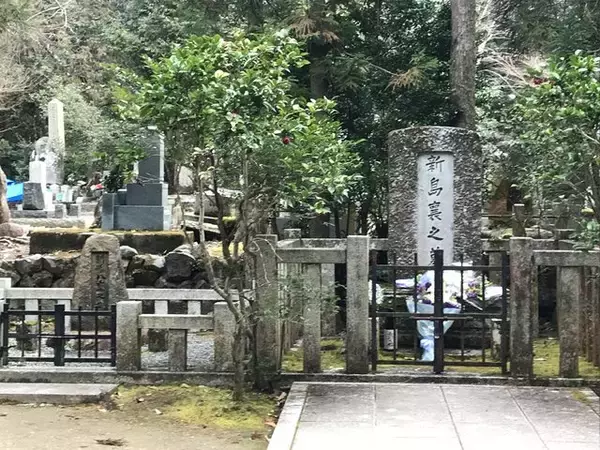 「【京都お墓】NHK大河ドラマにもなった新島襄・八重夫妻眠る山中「同志社墓地」」の画像
