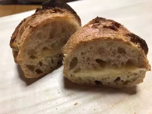 「【京都パン】人気レストランも愛用でお墨付き！滋味深い絶品の味わい「クルス（Kurs）」」の画像