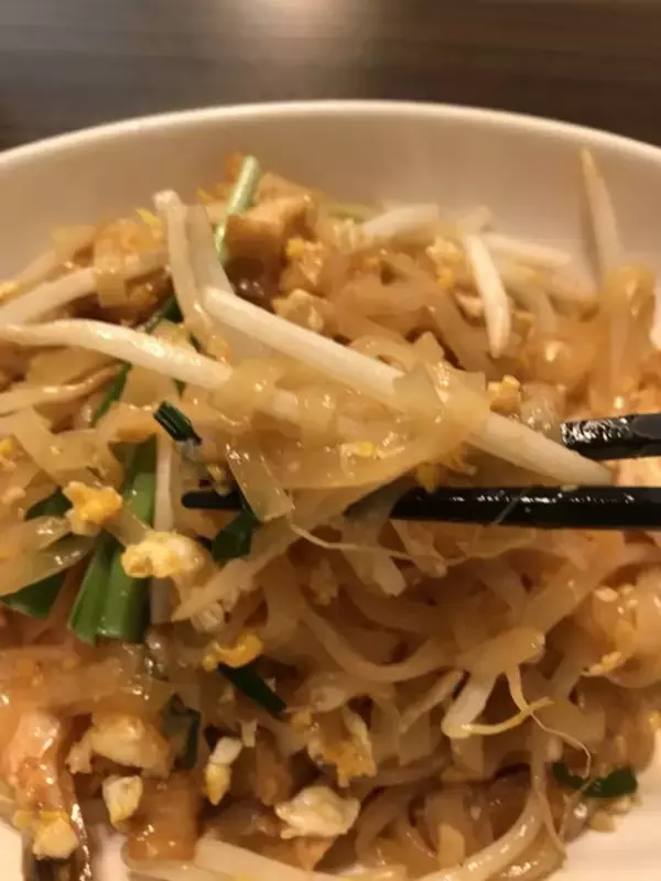 「【京都ランチ】本場タイ食材を日本人向けアレンジで人気☆創作タイ料理「パッタイ」」の画像