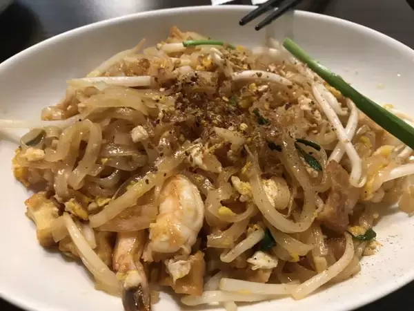 「【京都ランチ】本場タイ食材を日本人向けアレンジで人気☆創作タイ料理「パッタイ」」の画像