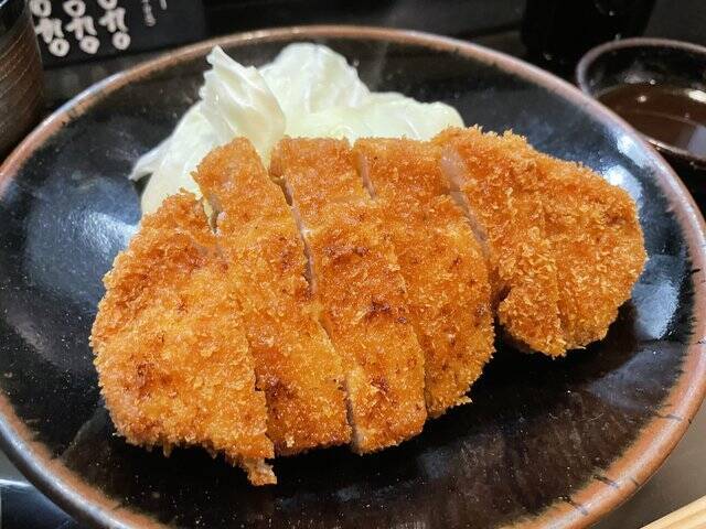 京都を代表する"とんかつ"の名店！食べログ百名店にも「とんかつ山本」