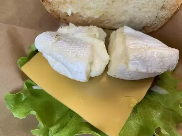 「こち亀 秋本治さんのマンガにも登場！京都亀岡の迫力満点ハンバーガー「ダイコクバーガー」」の画像