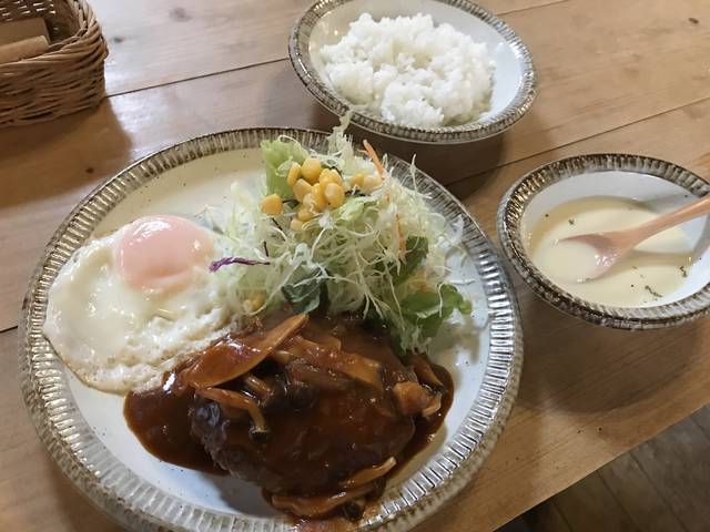 【京都ランチめぐり】行列必至の『グリルはせがわ』姉妹店！名物ハンバーグと山小屋的温かいおもてなし☆「山の家はせがわ」