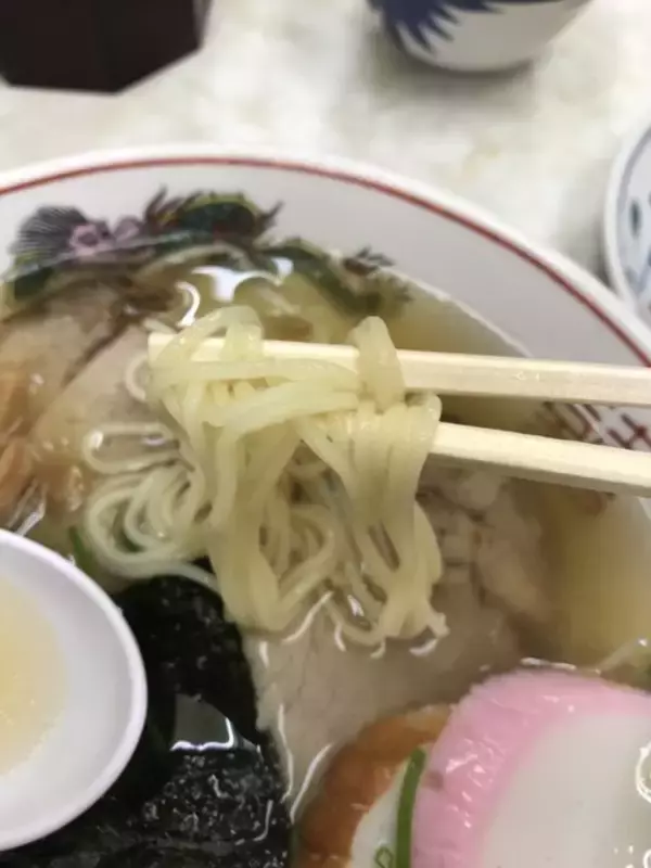 「【京都ランチめぐり】全メニュー1000円以下で中華そば必食！行列人気店「力餅食堂柿仲」」の画像