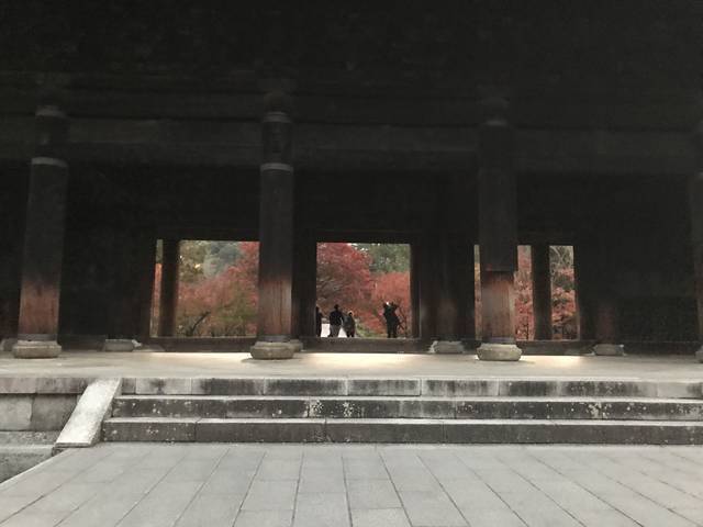 2019京都紅葉めぐり 最高潮の赤に染まる三門 観光客少なめの早朝狙いでガッツリ堪能 南禅寺 2019年11月24日 エキサイトニュース