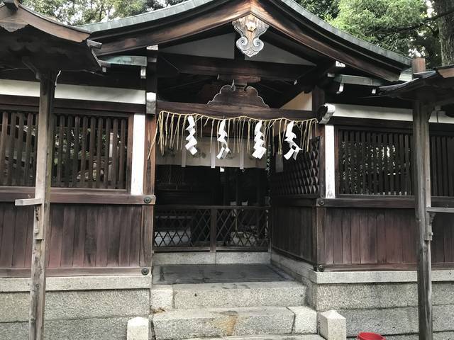 京都神社めぐり 下鴨神社の境外摂社でラーメン激戦区立地 京の名水 波爾井 も有名 賀茂波爾神社 赤の宮神社 19年10月14日 エキサイトニュース