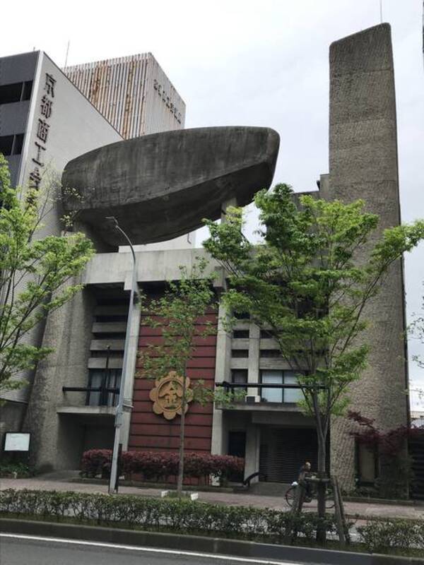 京都建物探訪 解体直前 圧倒的存在感の巨大オブジェ乗せた昭和の建物見納め 金光教旧烏丸教会 2019年4月26日 エキサイトニュース