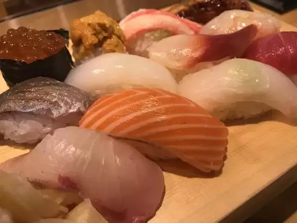 「【京都の新名所】18蔵の利き酒はマスト！うまいもんと日本酒が揃う「伏水酒蔵小路」」の画像