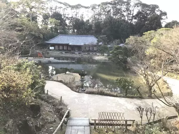 「【秘境】仏像マニア＆ネコ好き必訪！京都最南端の人里離れた穴場寺院「浄瑠璃寺」」の画像