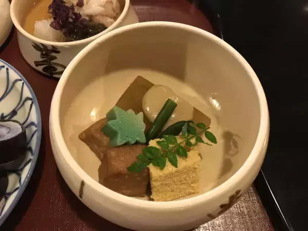 「【京都朝食めぐり】日本を代表する伝説の朝食『朝がゆ』☆ミシュラン三ツ星の京料理老舗「瓢亭」」の画像