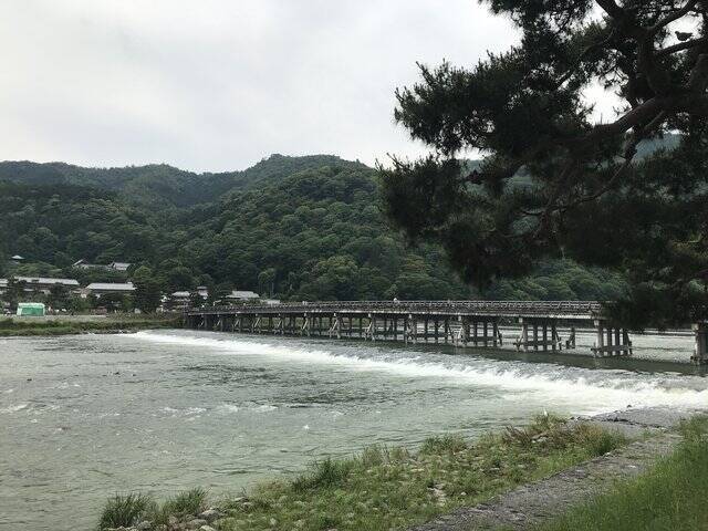 京都ぶらり 嵐山渡月橋スグ 歌川広重の浮世絵に描かれた幻の滝 戸無瀬の滝 21年6月3日 エキサイトニュース 京都ぶらり 嵐山渡月橋スグ 歌川広重の浮世絵に描かれた幻の滝 戸無瀬の滝 21年6月3日 エキサイトニュース