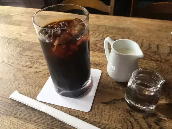 「テラス席のある昭和レトロな純喫茶「ドルフ」これがほんとの”カレーライス”【国際会館駅】」の画像