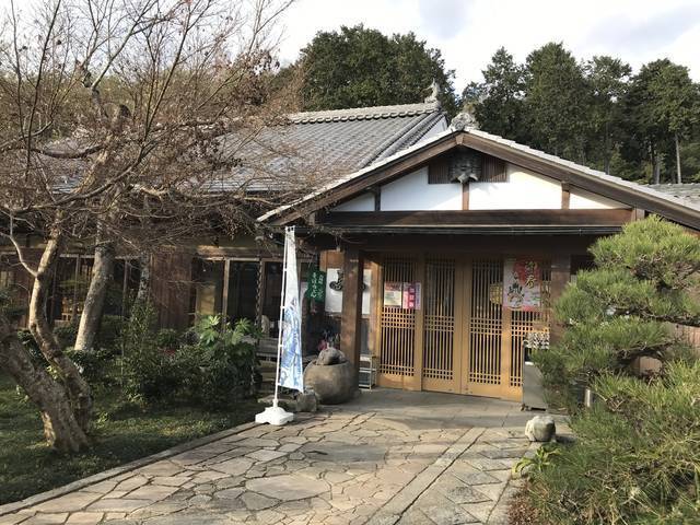 【京都温泉めぐり】丹波の自然に囲まれた庭園を望む露天岩風呂！霊泉の名湯「福知山温泉養老の湯」