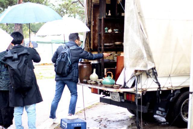 ヒットの予感！？毎月開催「平安蚤の市」の第１回目が開催されました！【京都・岡崎公園】
