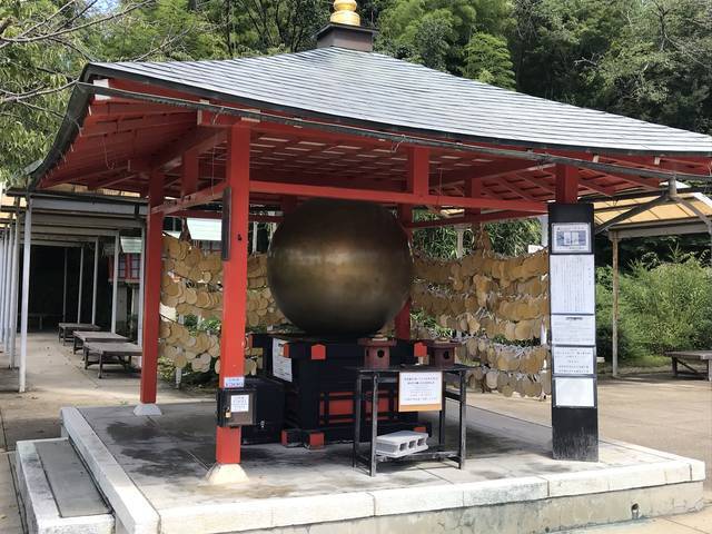 【京都珍百景】東山にそびえるド迫力の大仏！京都では希少な胎内めぐりも☆「霊山観音（りょうぜんかんのん）」