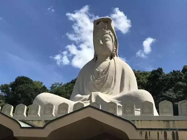 「【京都珍百景】東山にそびえるド迫力の大仏！京都では希少な胎内めぐりも☆「霊山観音（りょうぜんかんのん）」」の画像